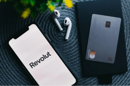 Revolut Aterriza en Colombia para Competir en el Mercado de Tarjetas y Cuentas de Ahorro