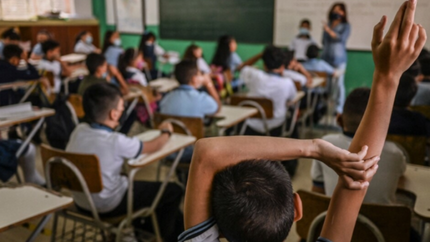 ¿Por qué no avanzamos? Claves para mejorar el sistema educativo colombiano 1 ¿Por qué no avanzamos? Claves para mejorar el sistema educativo colombiano